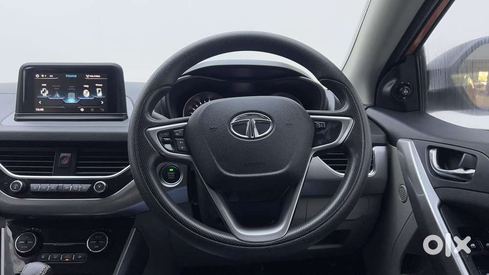 Tata Nexon 1.2 Revotron Xza Plus (o) Dual Tone, 2018, Petrol