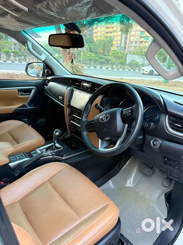 Toyota Fortuner 2023 Diesel Well Maintained