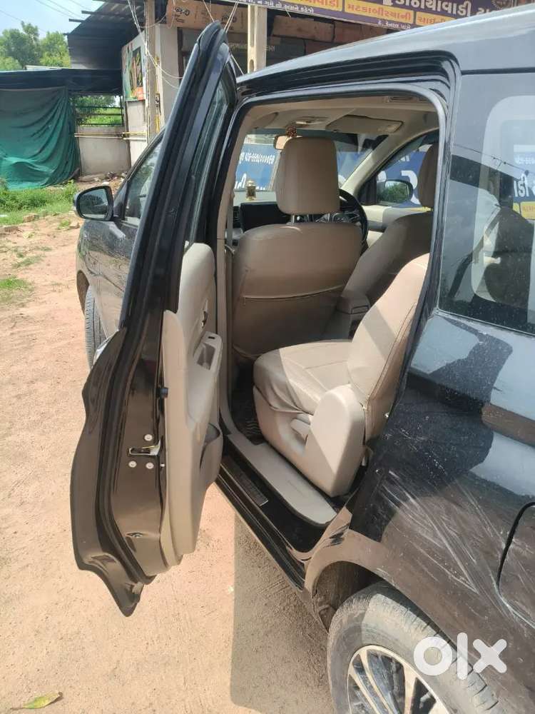 Maruti Suzuki Ertiga Zxi 2025