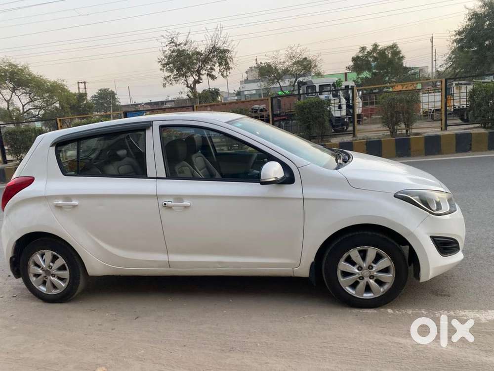 Hyundai I20 2015-2017 Sportz Option 1.4 Crdi, 2012, Petrol