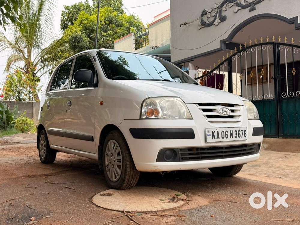 Hyundai Car 2012 Km Petrol Lpg (company Fitted)