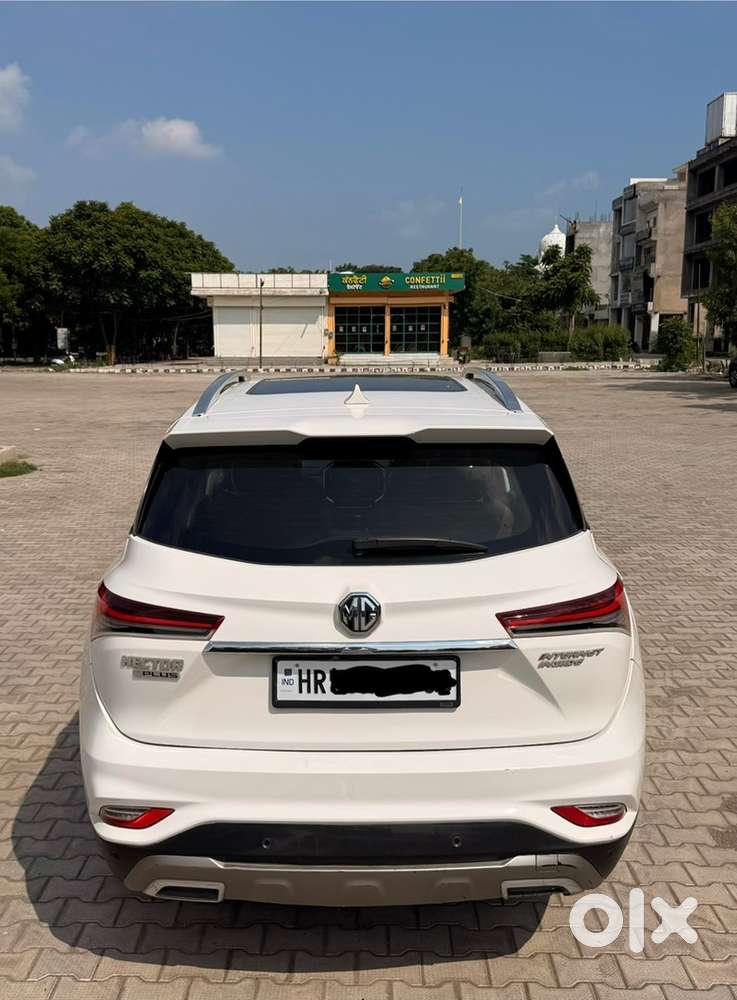 Mg Hector Plus Diesel 2023 Sharp Edition