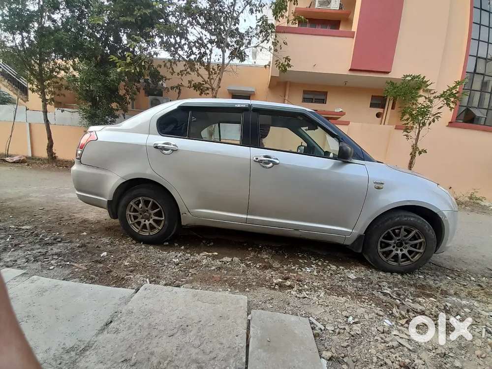 Maruti Suzuki Swift Dzire 2011