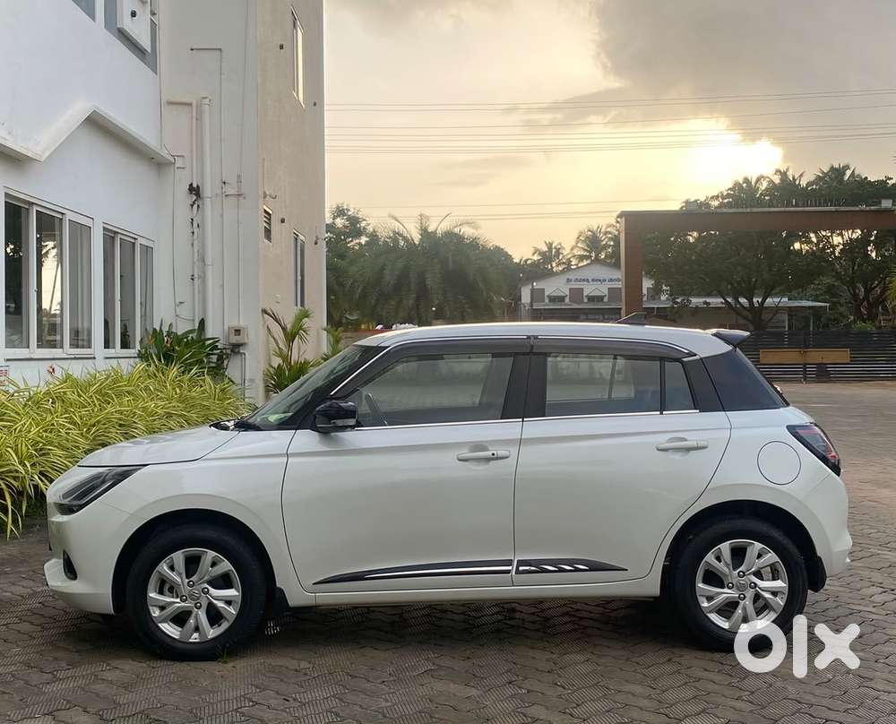 Maruti Suzuki Swift Zxi Plus, 2024, Petrol