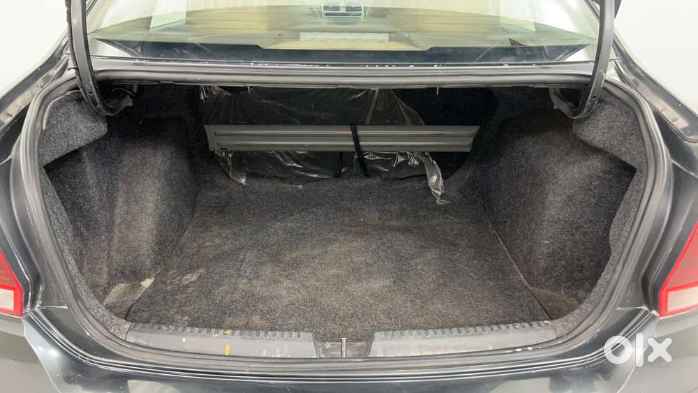 Volkswagen Vento 1.6 Highline, 2016, Petrol