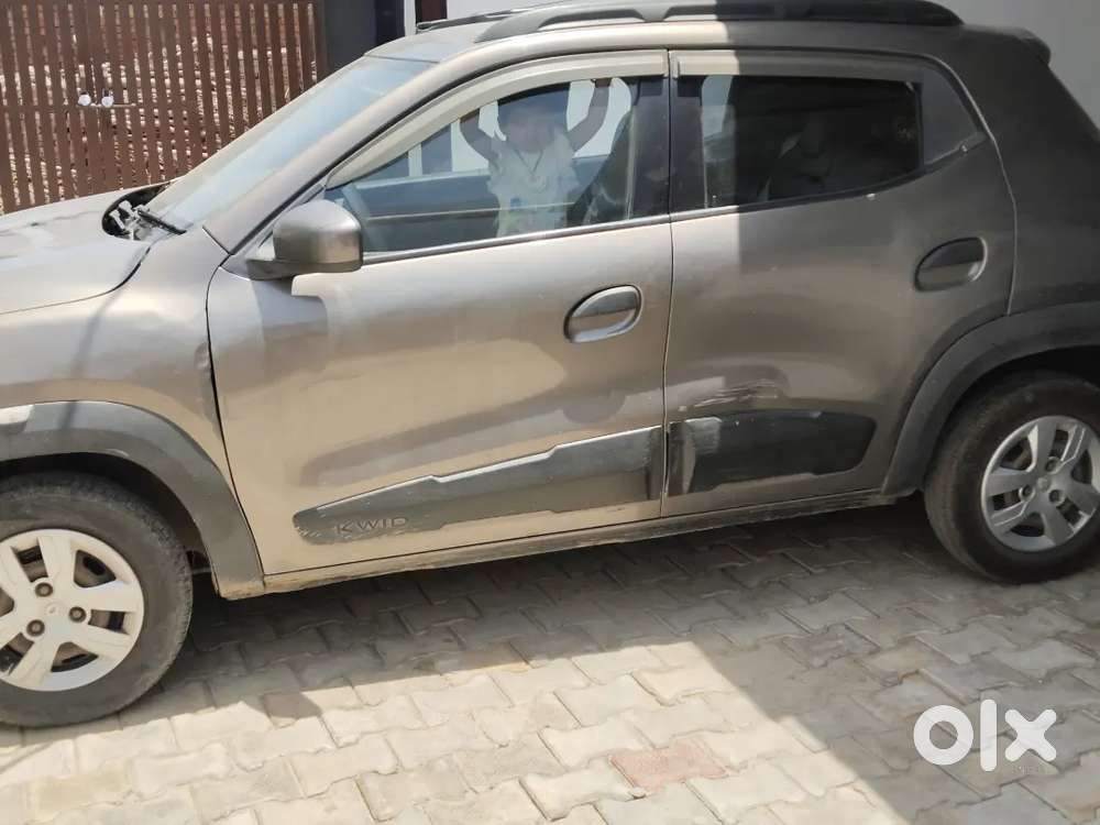 Mahindra Renault Logan 2016