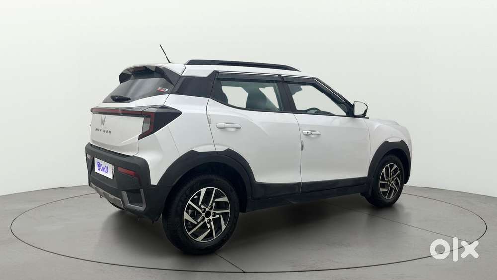 Mahindra XUV 3XO AX5L 1.2 Petrol AT, 2025, Petrol