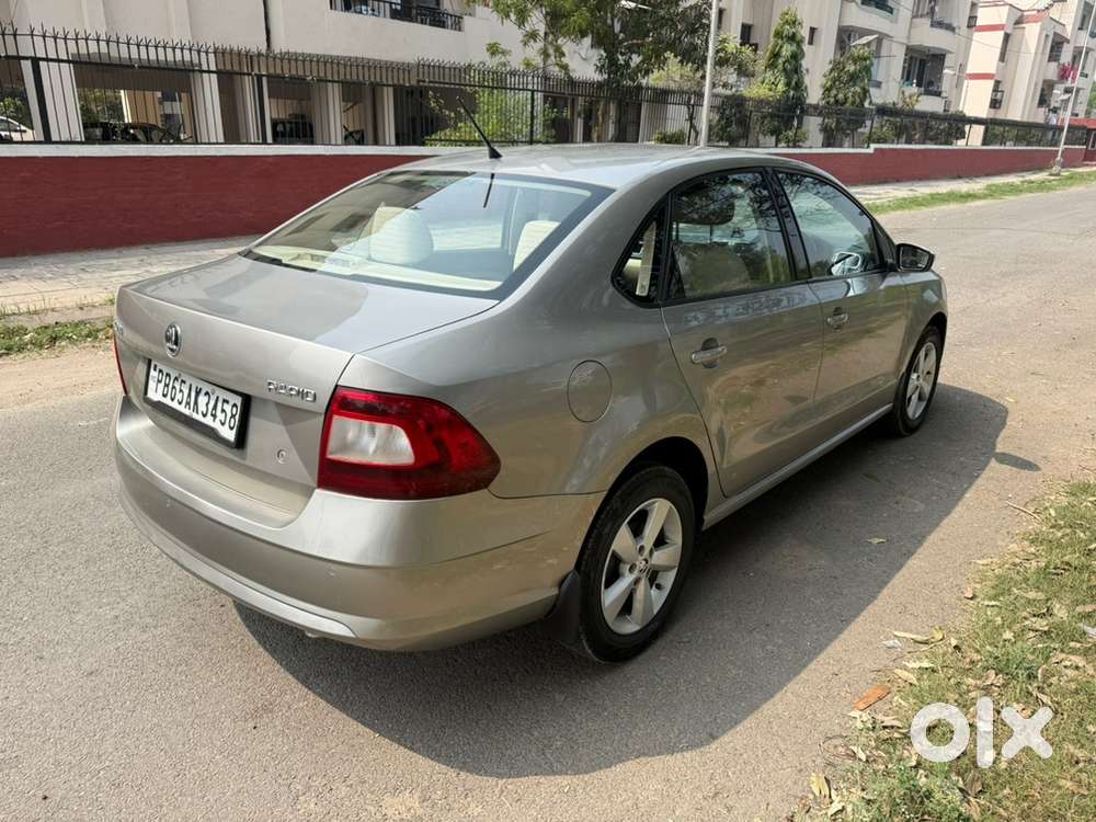 Skoda Rapid Petrol Manual 2017