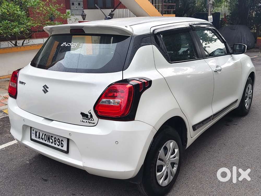 Maruti Suzuki Swift Vxi + Manual, 2023, Petrol