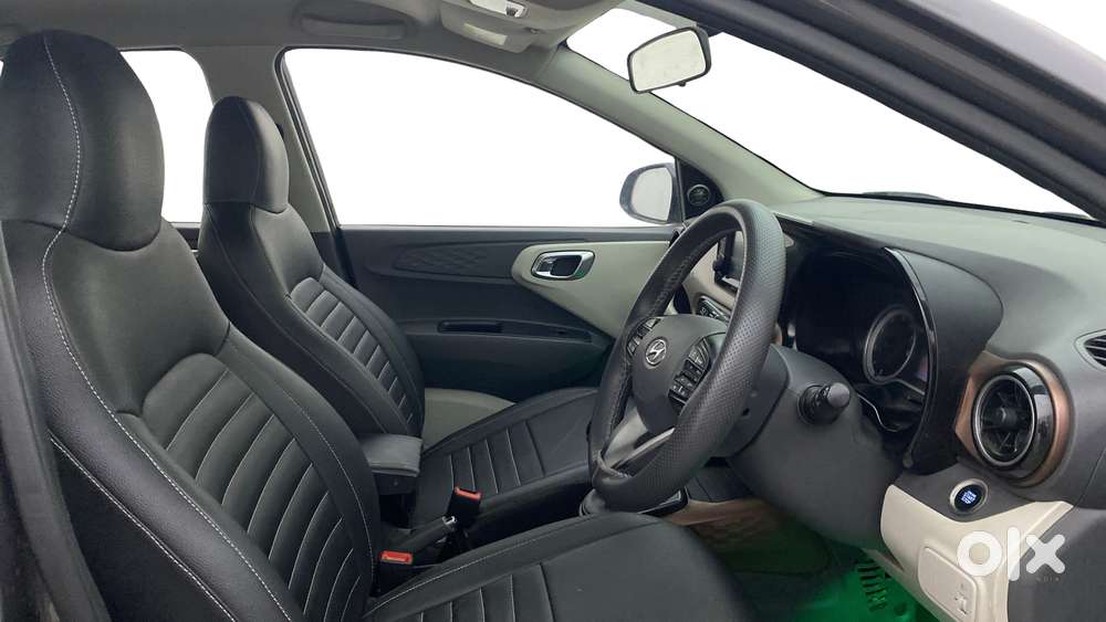 Hyundai Aura Sx Plus Automatic, 2020, Petrol