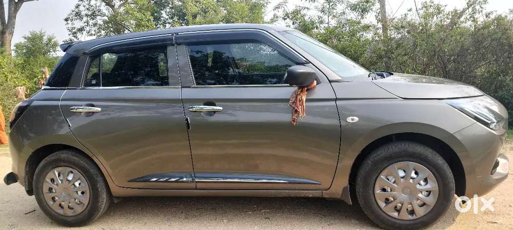 Maruti Suzuki Swift Lxi 2025