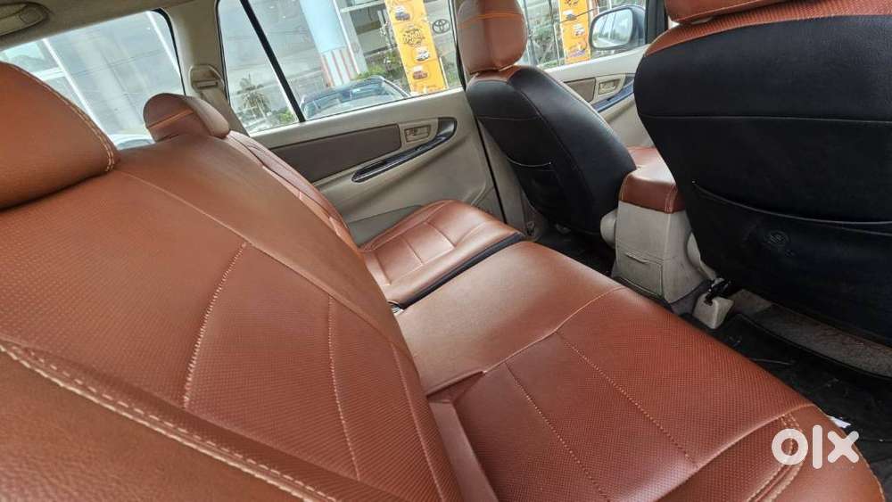 Toyota Innova 2.5 G (diesel) 8 Seater, 2012, Diesel