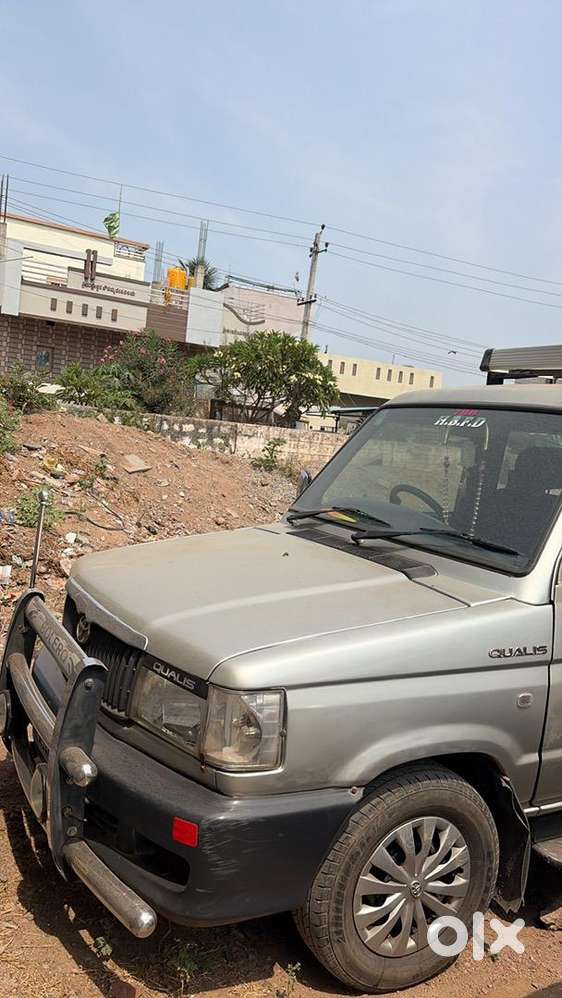 Toyota Qualis 2005 Diesel 22550 Km Driven