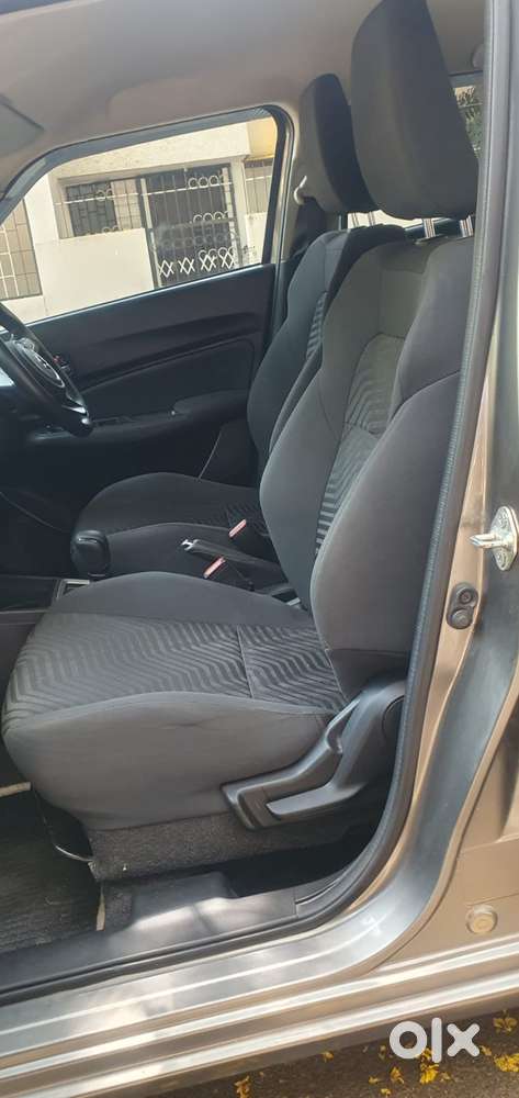 Maruti Suzuki Swift Amt Vxi, 2020, Petrol