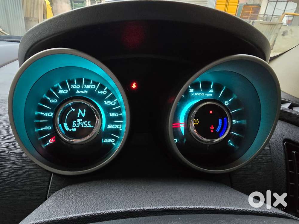 Mahindra Xuv500 W8, 2016, Diesel