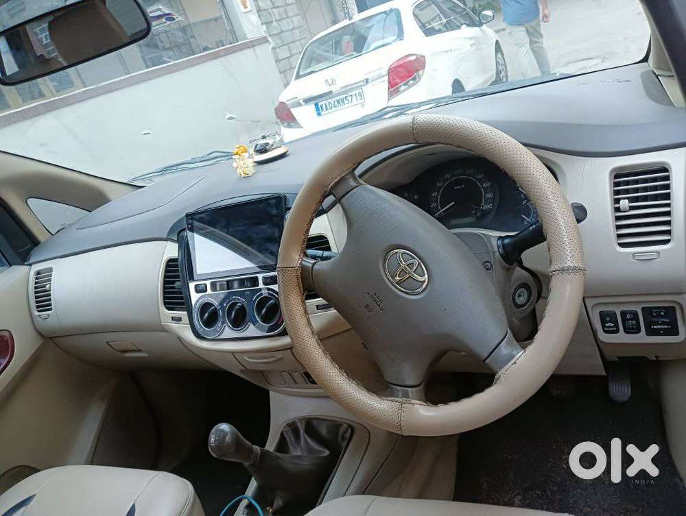 Toyota Innova 2.5 V 7 Str, 2005, Diesel