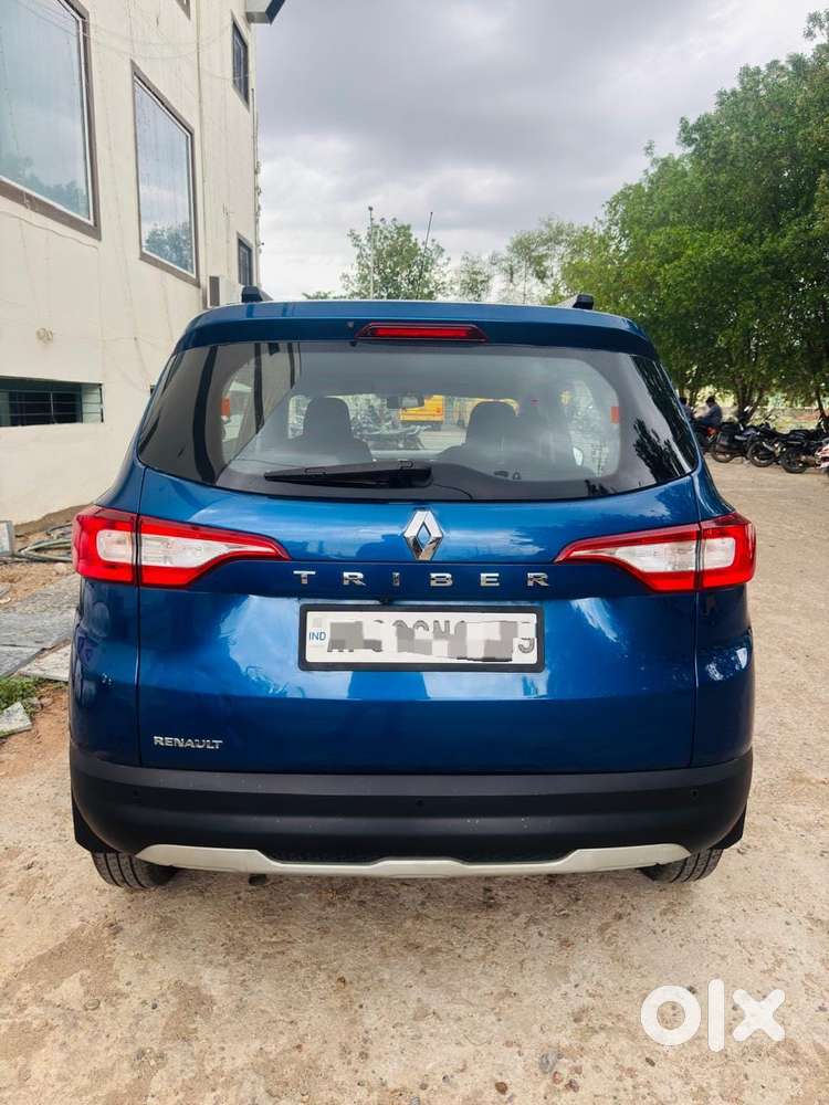 Renault Triber Rxz, 2022, Petrol