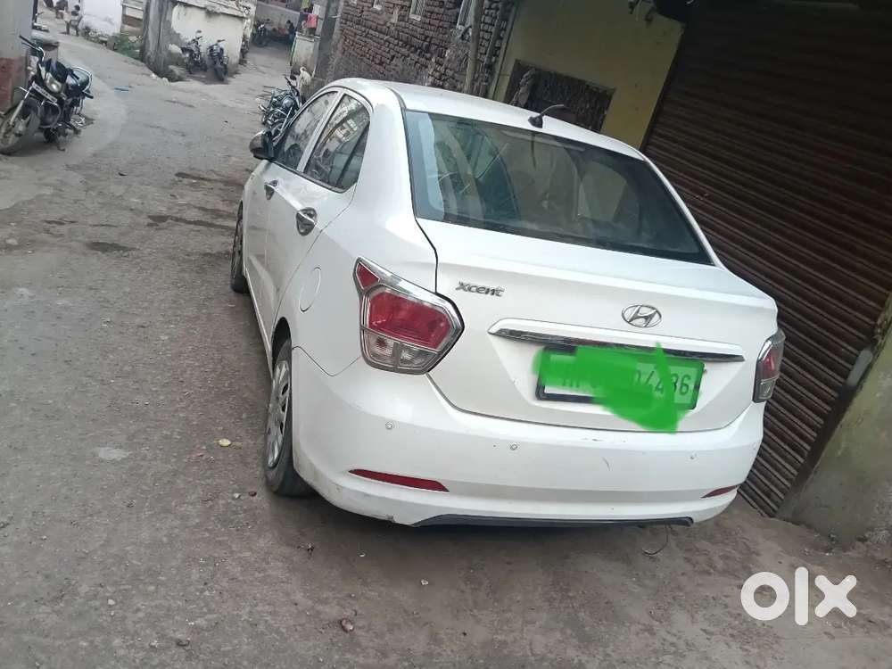 Hyundai Xcent 2016