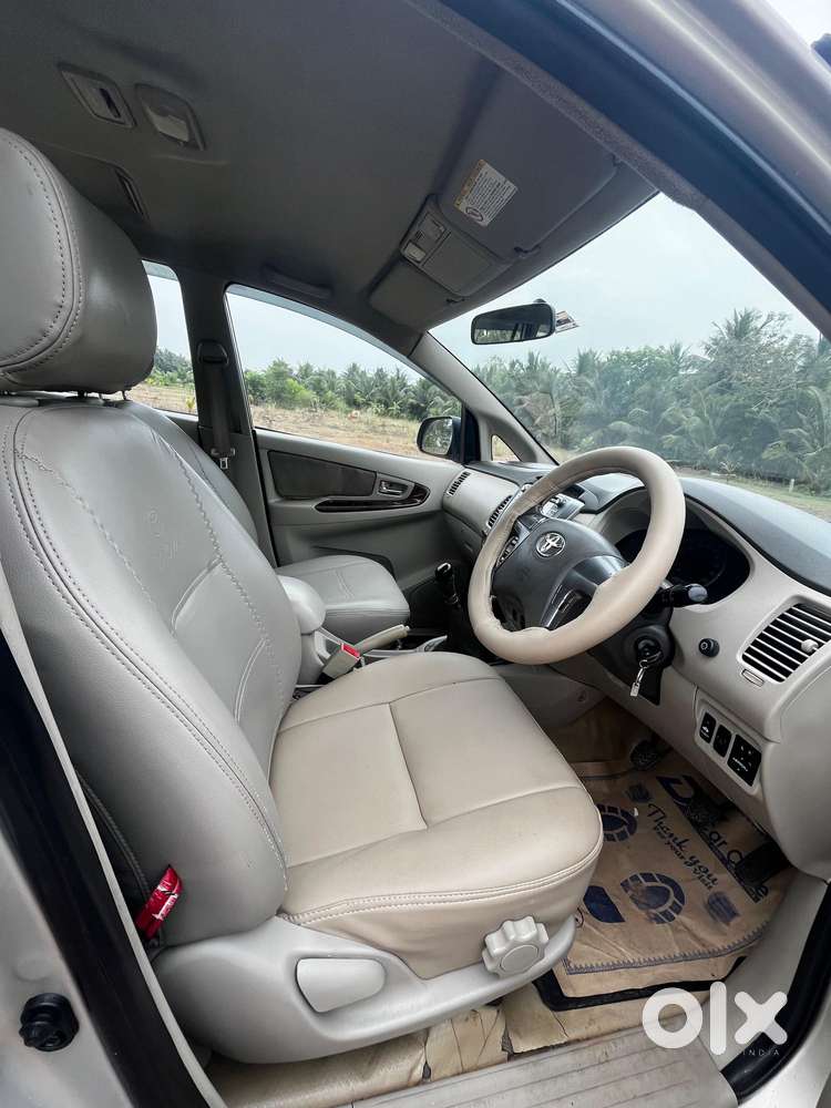 Toyota Innova 2.0 Vx 8 Seater Bs Iv, 2014, Diesel