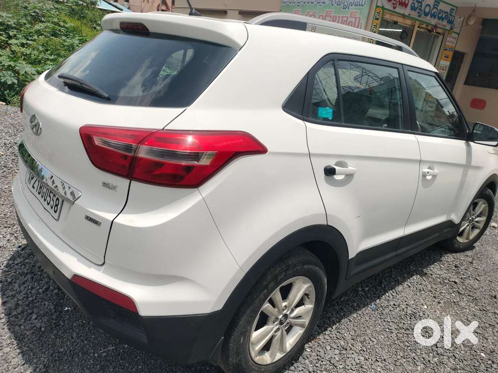 Maruti Suzuki Brezza 1.5 Vxi At Smart Hybrid, 2023, Diesel
