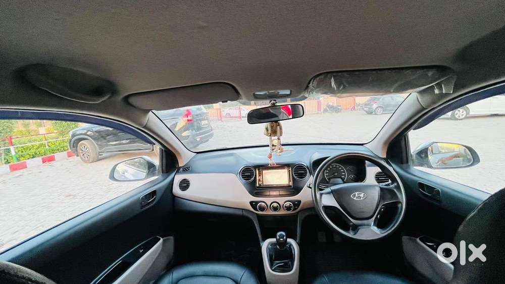 Hyundai Grand I10 2017 Petrol 75000 Km Driven
