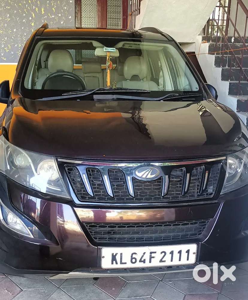 Mahindra Xuv500 2.2 W10 2017
