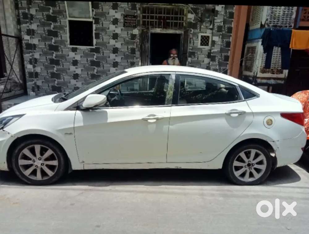 Hyundai Verna Sx 2011