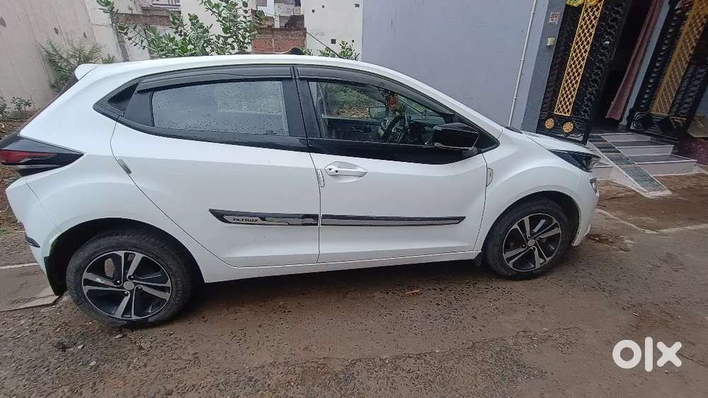 Tata Altroz Diesel Xz Plus (2021)  1st Owner  सिर्फ 20,900 Km चली