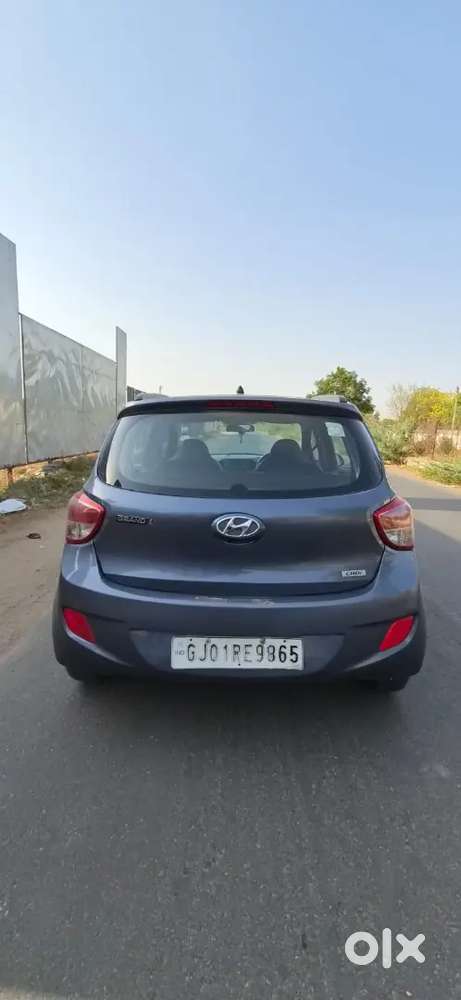 Hyundai Grand I10 2014 Diesel 72800 Km Driven