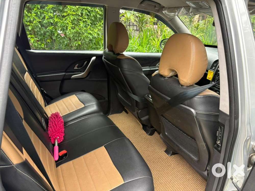 Mahindra Xuv500 2021 Diesel 44280 Km Driven