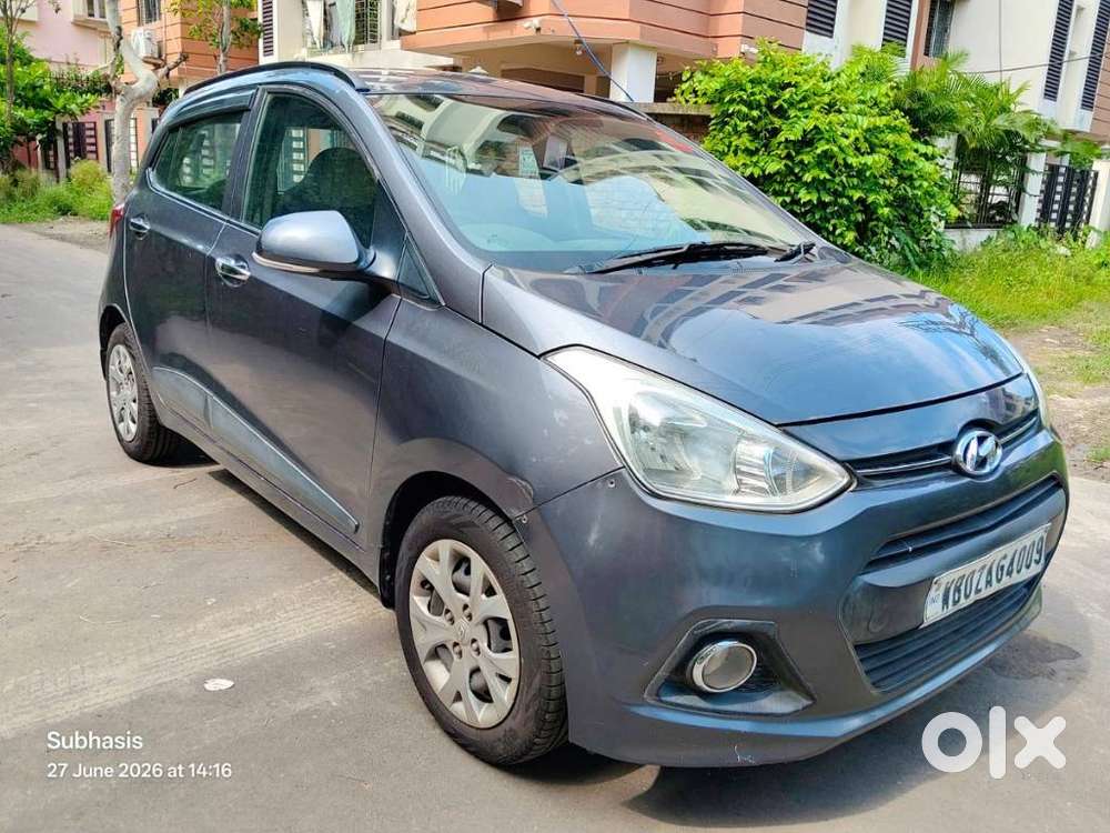 Hyundai Grand I10 Sportz, 2015, Petrol
