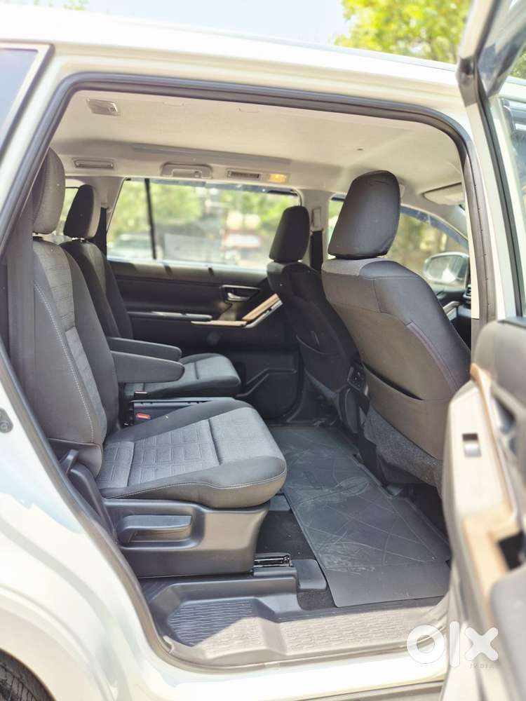 Maruti Suzuki Invicto Zeta Plus 7str, 2024, Petrol