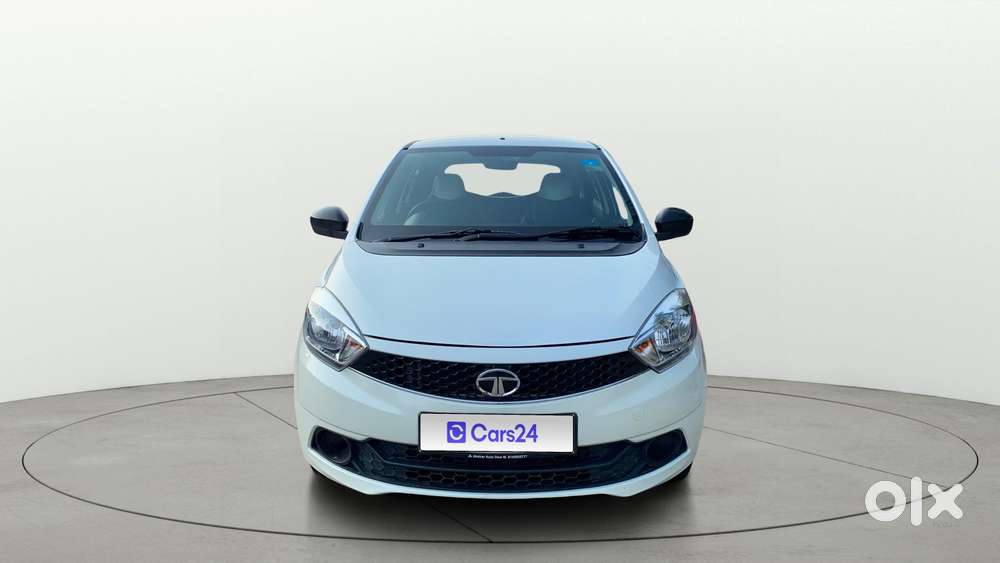 Tata Tiago Xe, 2017, Petrol