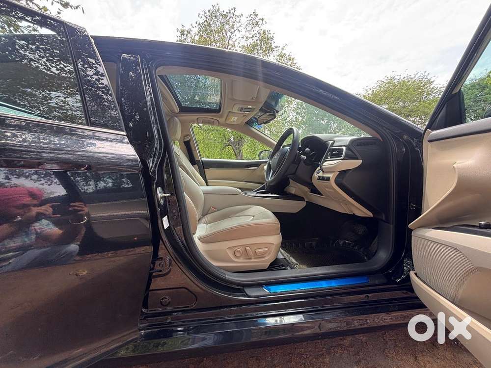 Toyota Camry [2019-ongoing] 2.5 Hybrid, 2024, Petrol