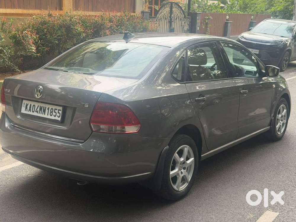 Volkswagen Vento 1.2l Tsi Highline Plus At Petrol, 2014, Petrol