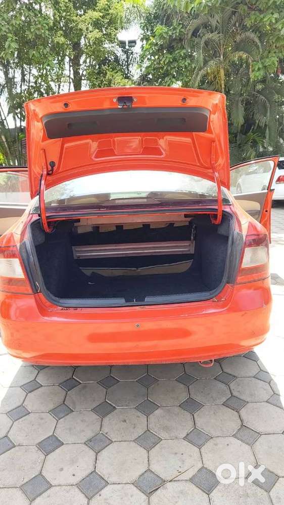 Skoda Rapid 2013-2016 1.5 Tdi At Ambition With Alloy Wheel, 2015, Di..