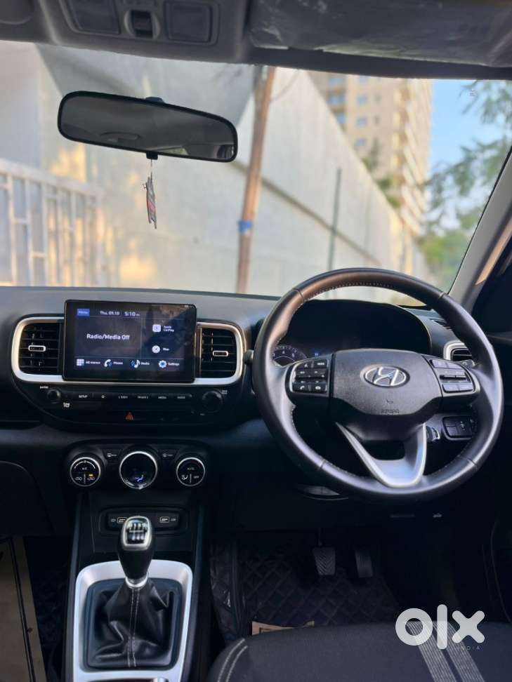 Hyundai Venue 1.0 Sx Turbo Imt, 2022, Petrol