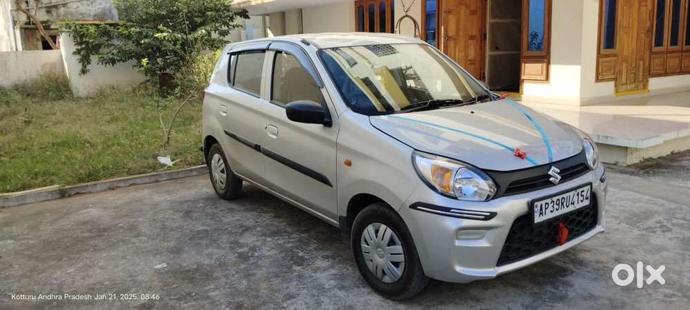 Alto 800 ( Silky Silver )