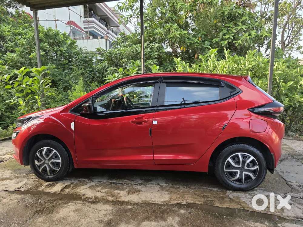 Tata Altroz 2022 Petrol 24555 Km Driven