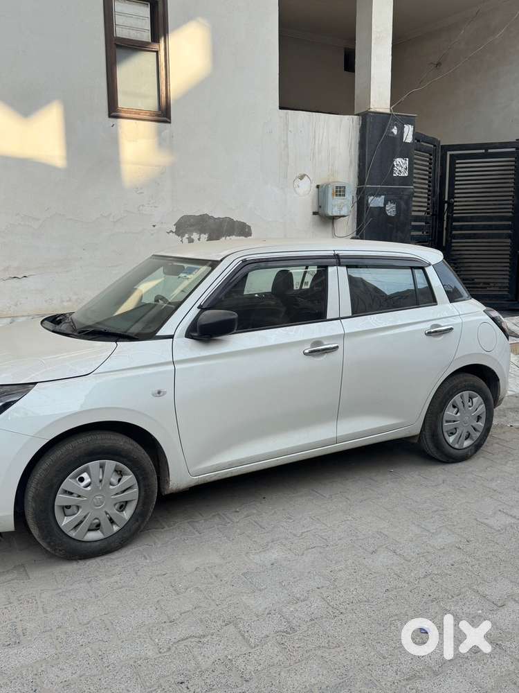 Maruti Suzuki Swift Lxi 2025