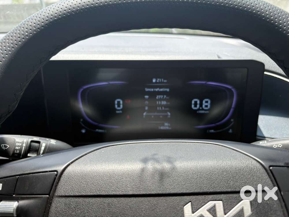 Kia Carens 2025 Petrol
