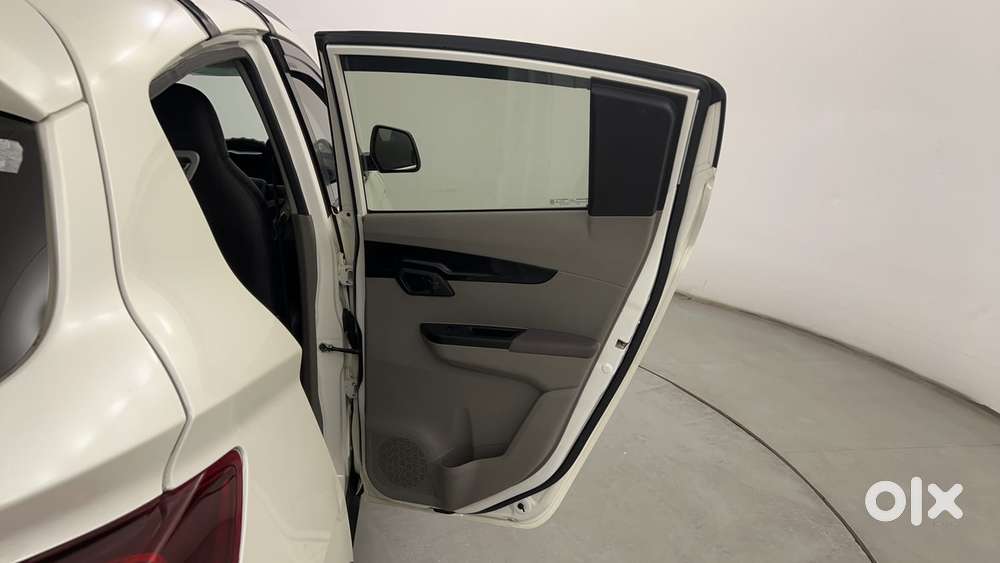 Mahindra Kuv100 Nxt 1.2 K8 Petrol 6 Str, 2017, Petrol