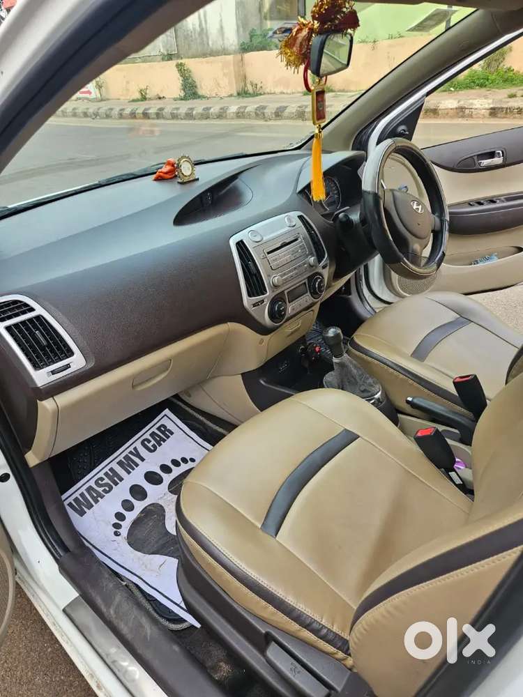 Hyundai I20 Magna 2011 22k Kilometers