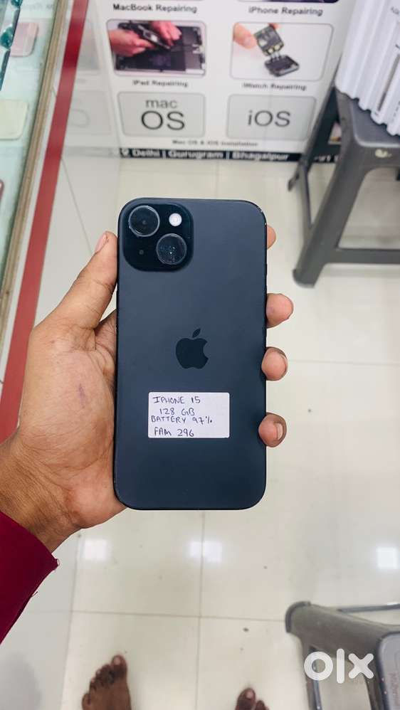 Iphone 15 black
