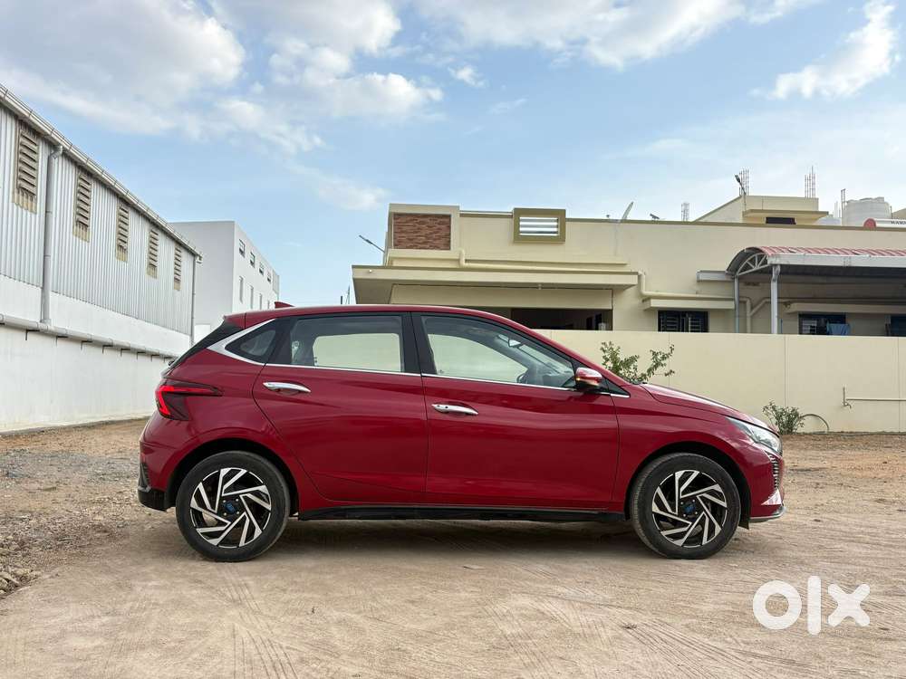 Hyundai I20 Asta (o) 1.2 Mt, 2023, Petrol