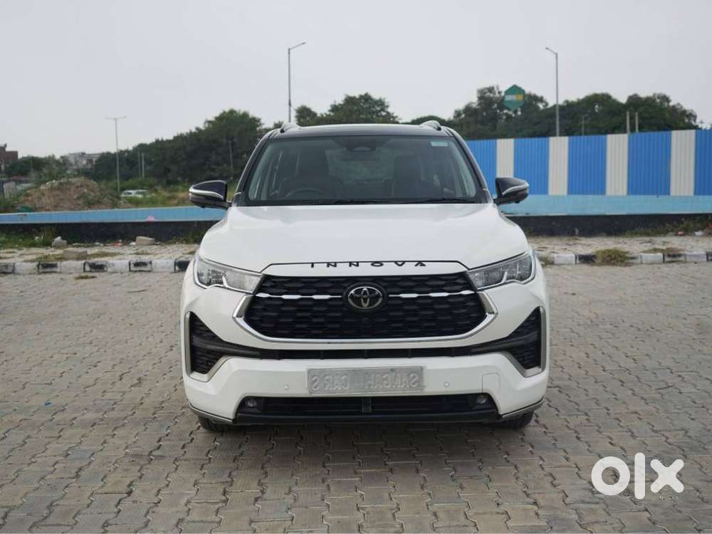 Toyota Innova Hycross 2.0 Zx (o) Hybrid 7 Str, 2025, Petrol