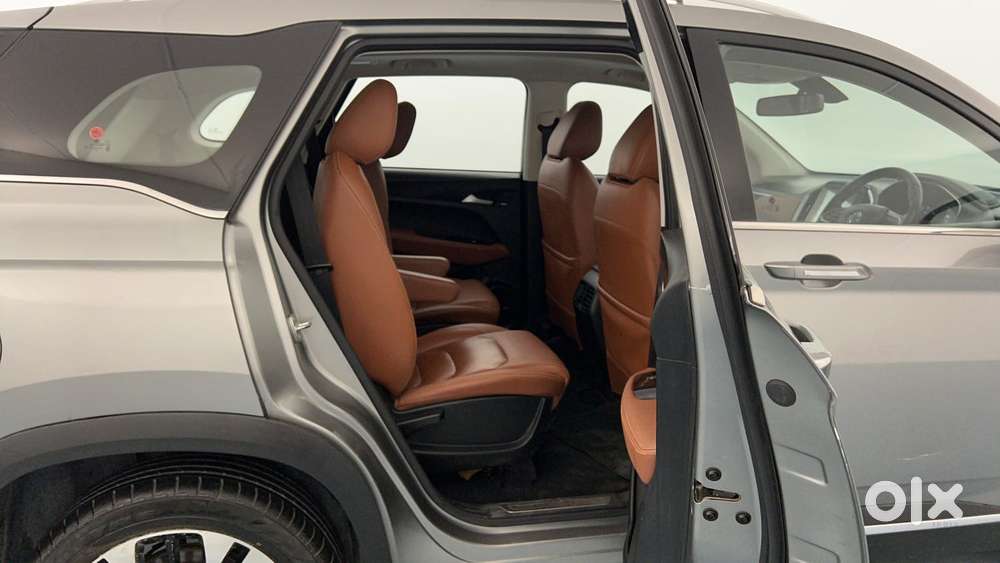Mg Hector Plus Sharp Hybrid 1.5 Mt, 2021, Petrol