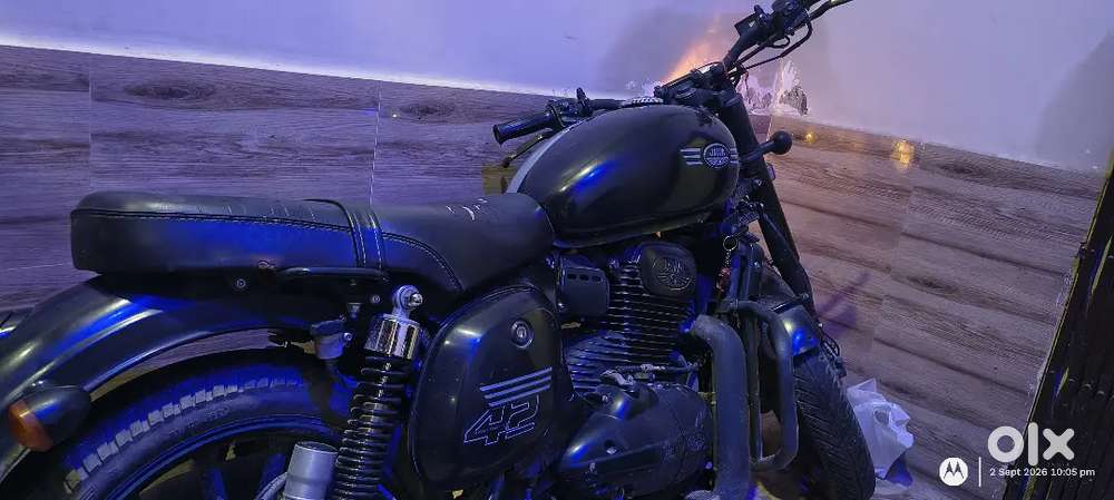 Jawa 42 Petrol 2021 bike