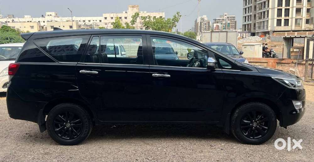 Toyota Innova Crysta 2.8z Automatic, 2017, Diesel