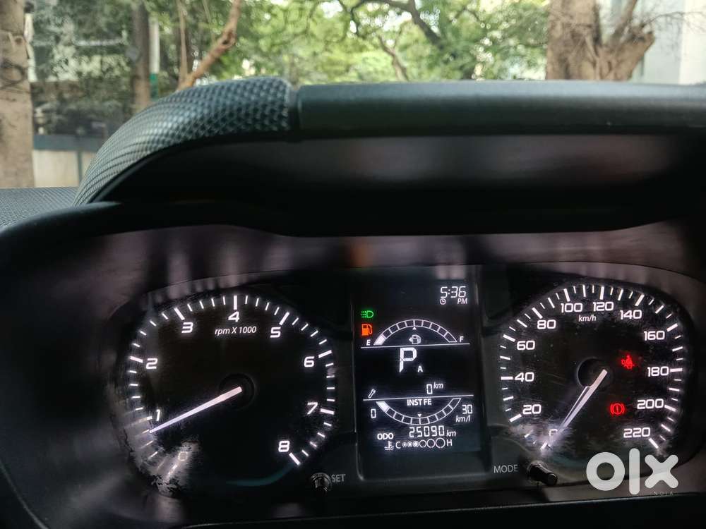 Tata Altroz 1.2 Xta Petrol Dct, 2023, Petrol